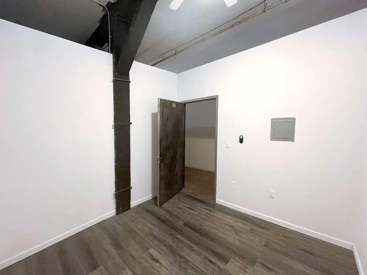 New York Artist Studio for Rent - Studio 122